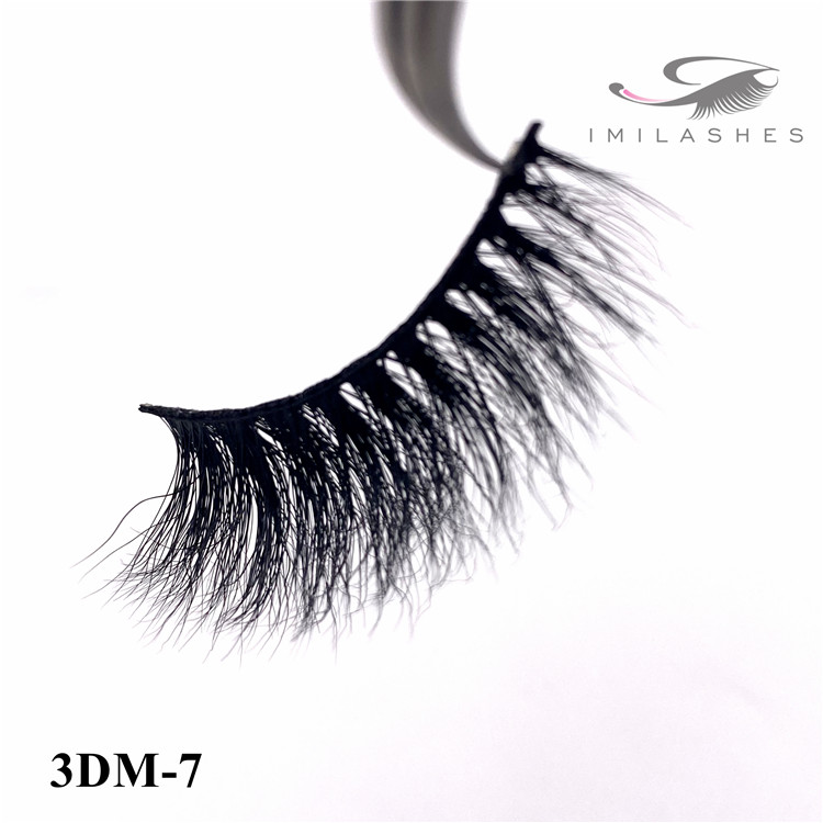 Full natural looking most fashionable style false eyelash wholesale -V