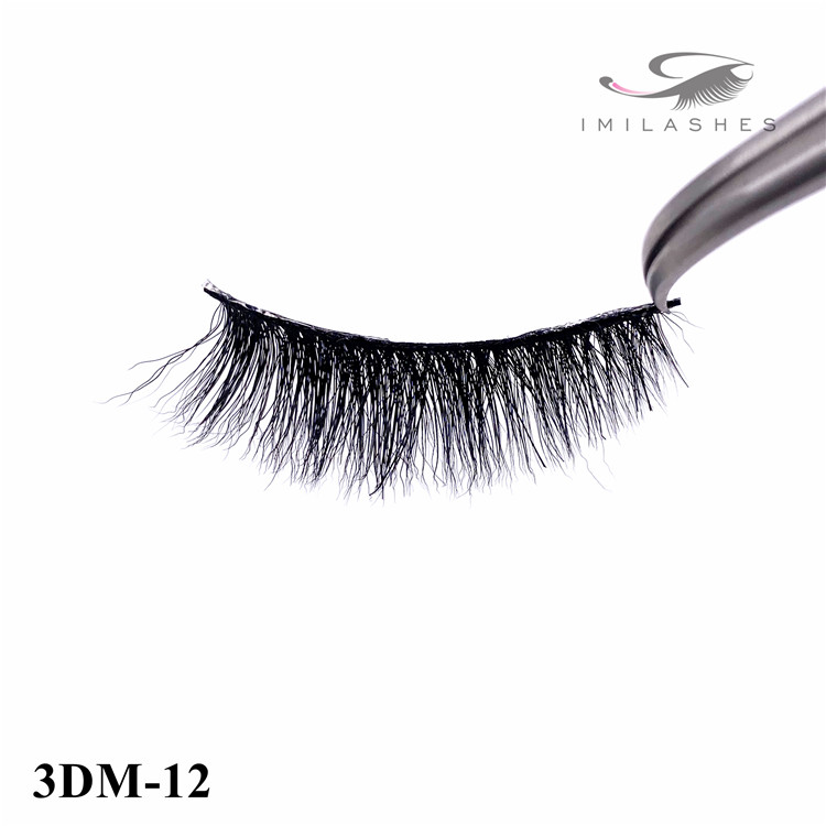 buy-mink-lashes.jpg