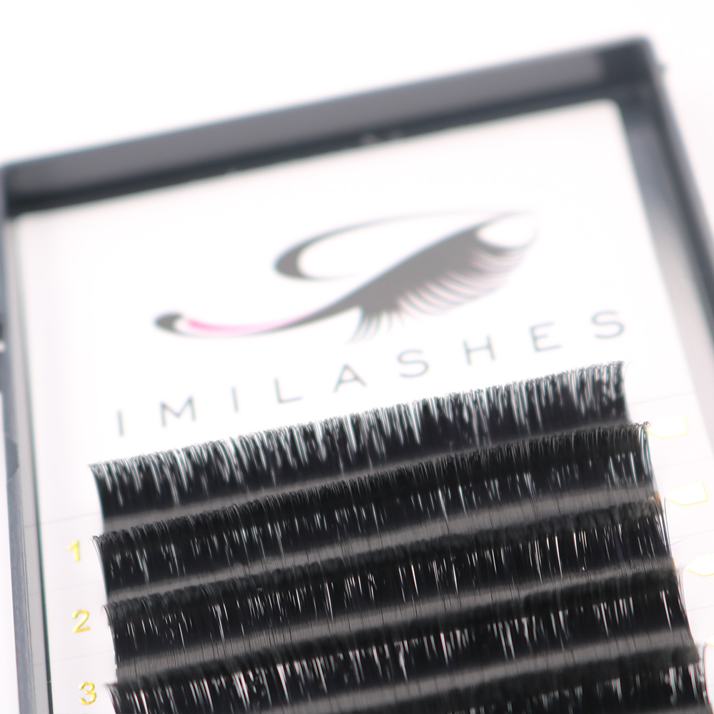 private-label-blooming-eyelashes.JPG