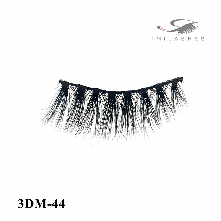 3D volume eyelash extensions and mink eyelashes before and after-D